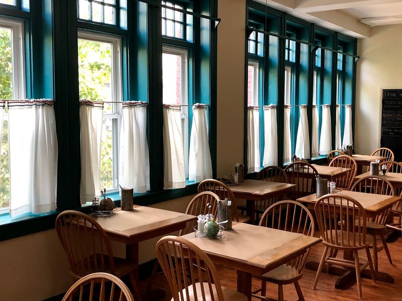 12 North Carolina restaurants that showcase the state's growing food scene 6 Early Girl Eatery - Asheville, North Carolina