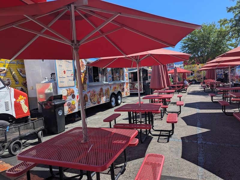 This huge Florida flea market is where $35 stretches surprisingly far 5 World Food Truck Court With Dishes From Across the Globe