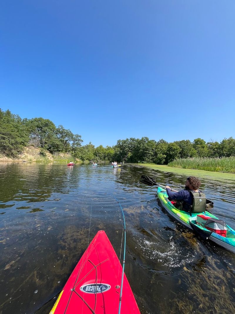 Kayaking the Pinnebog River