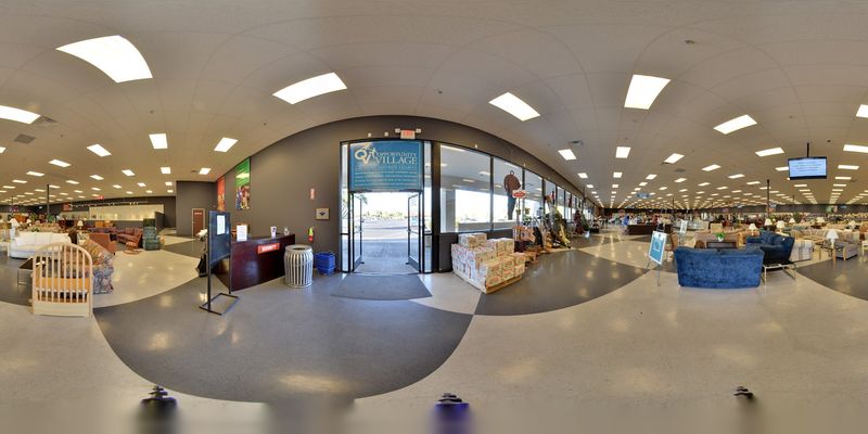 Easy Access and Parking Right Off Decatur