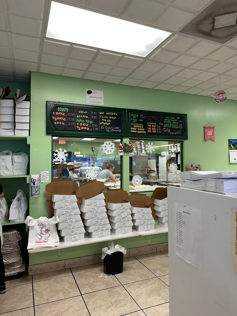 Strawberry Cake Donuts That Are Pure Joy