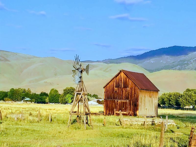 A peaceful Nevada town where time seems to slow and life feels easier 10 Roop's Fort and Genoa Town Day Trips