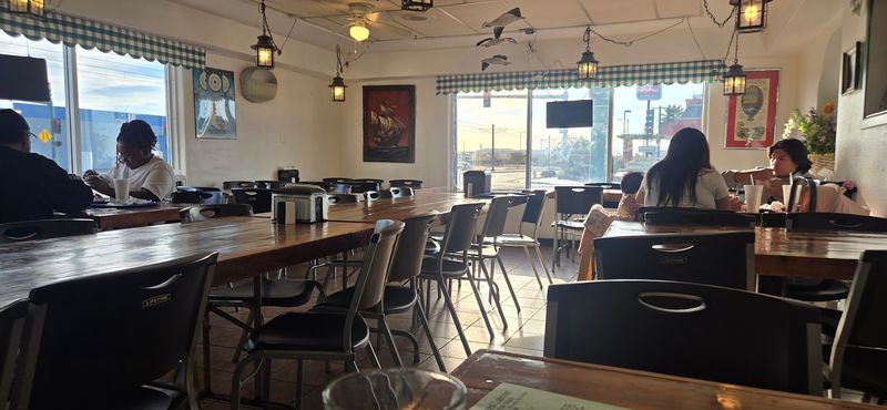 Counter-Service Style With Genuine Warmth