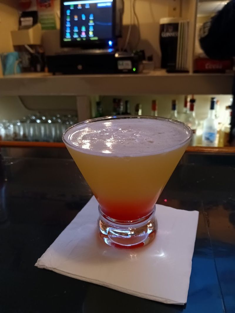 15 Pennsylvania Diners and Fast Food Spots That Still Serve Up Classic American Favorites 7 Kelly's Pub & Eatery - Scranton, Pennsylvania