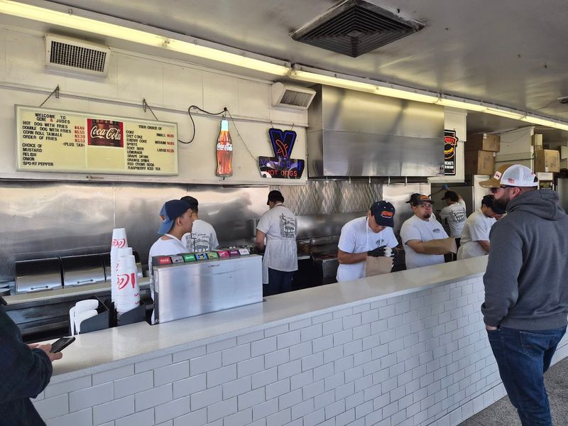 Fast Service Even When the Line Is Long