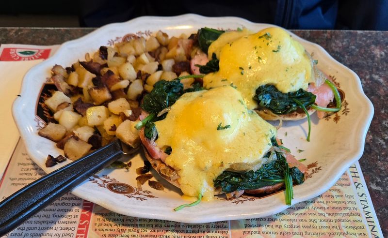 Eggs Benedict Done the Classic Way