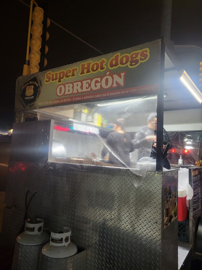 Super Hotdogs Obregón - Tucson, Arizona