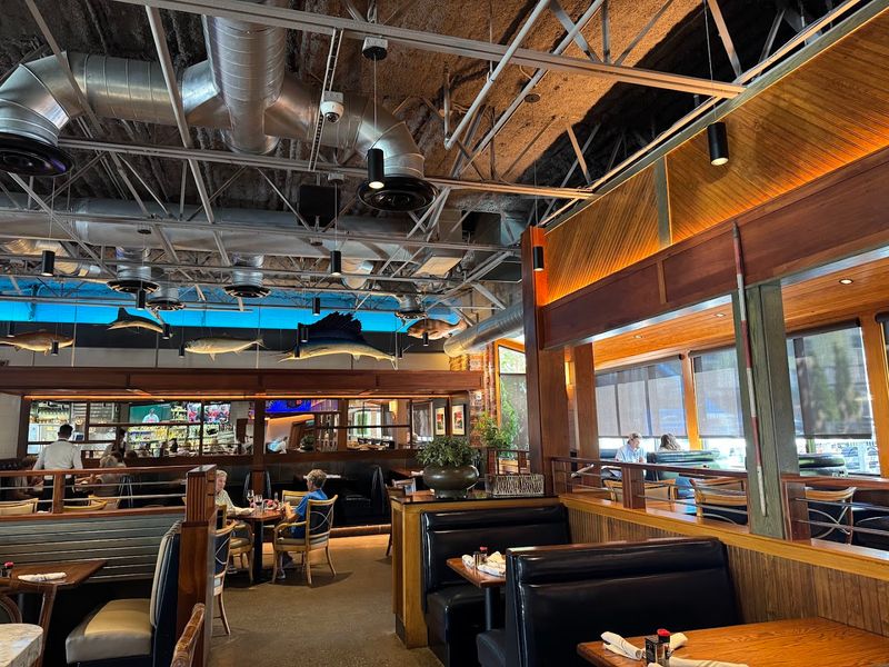 Bread Basket That Sets the Tone Right Away