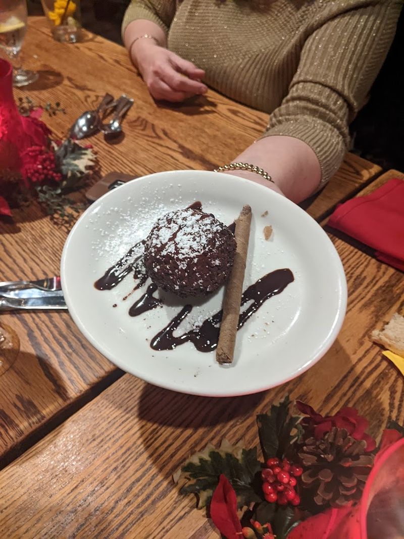 Apple Bread Pudding Dessert That Closes the Night Perfectly