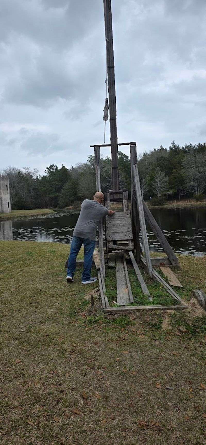 A stunning castle in Texas that most people don't know about 7 The Moat That Makes It Feel Like a Real Medieval Fortress