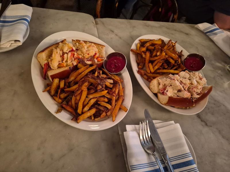 The most sensational sandwiches in America, ranked by state 22 Neptune Oyster - Boston, Massachusetts