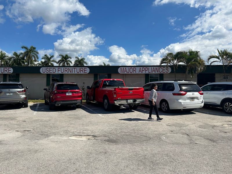 Faith Farm Thrift Store - Fort Lauderdale, Florida