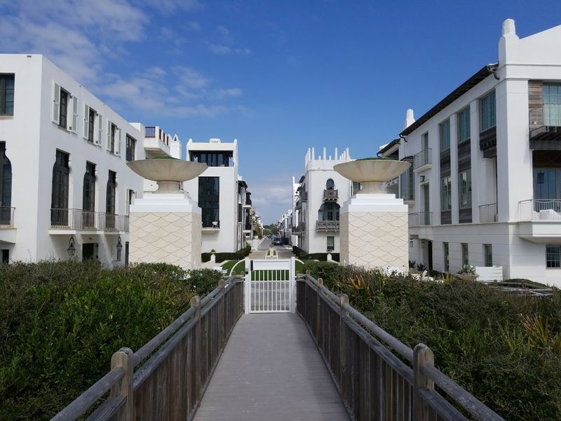 Green Spaces and Walking Paths That Invite Exploration