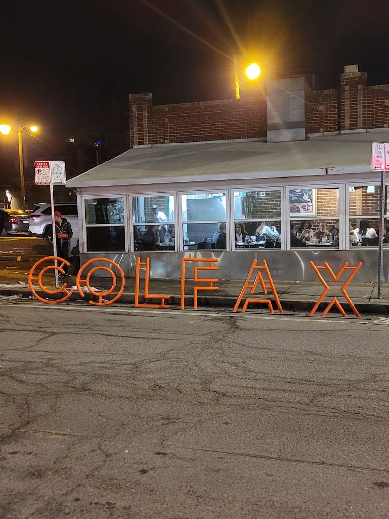 Open 24 Hours on Weekends for Night Owls and Early Birds