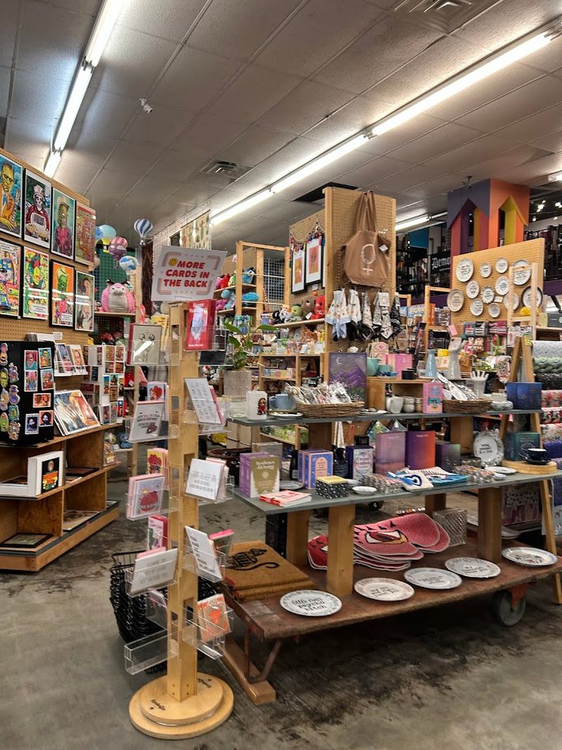 This Huge Vintage Store In Georgia Offers Thousands Of Finds At Rock-Bottom Prices 11 Hilarious and Unique Coasters and Home Goods