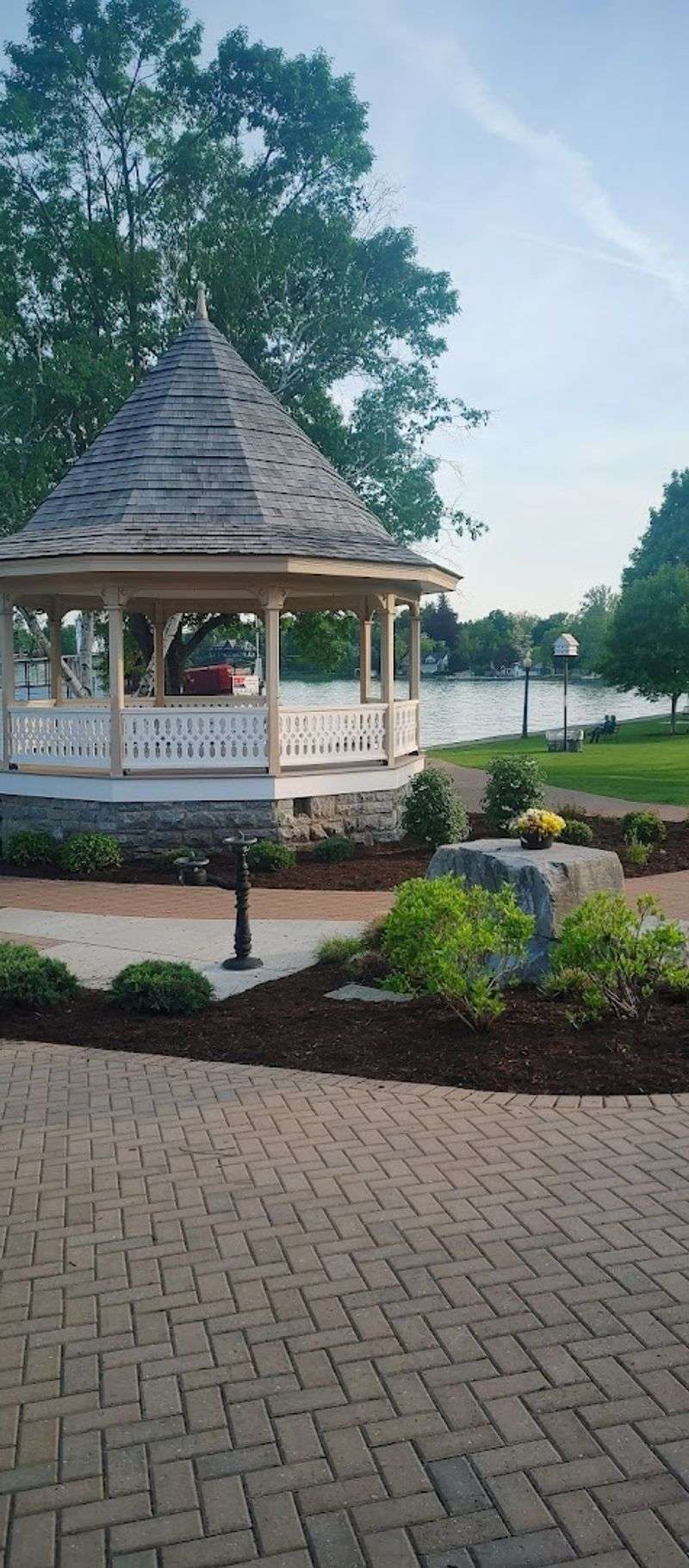 Finger Lakes Wine Country: Sips Worth Savoring Just Minutes Away