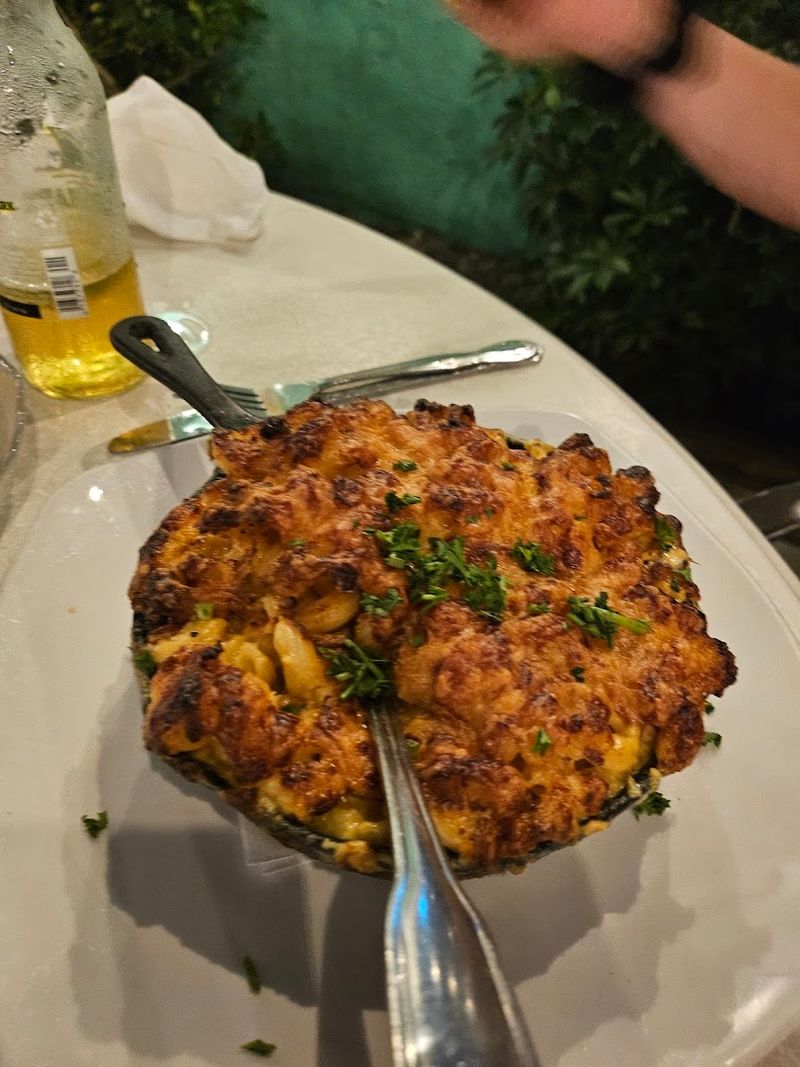 Lobster Mac and Cheese That Comforts the Soul