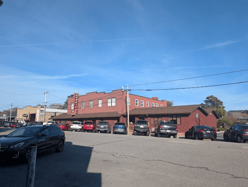 Locals say this California family-run restaurant has the best homemade pies around 18 How to Find Duarte's Tavern Before Your Next Road Trip