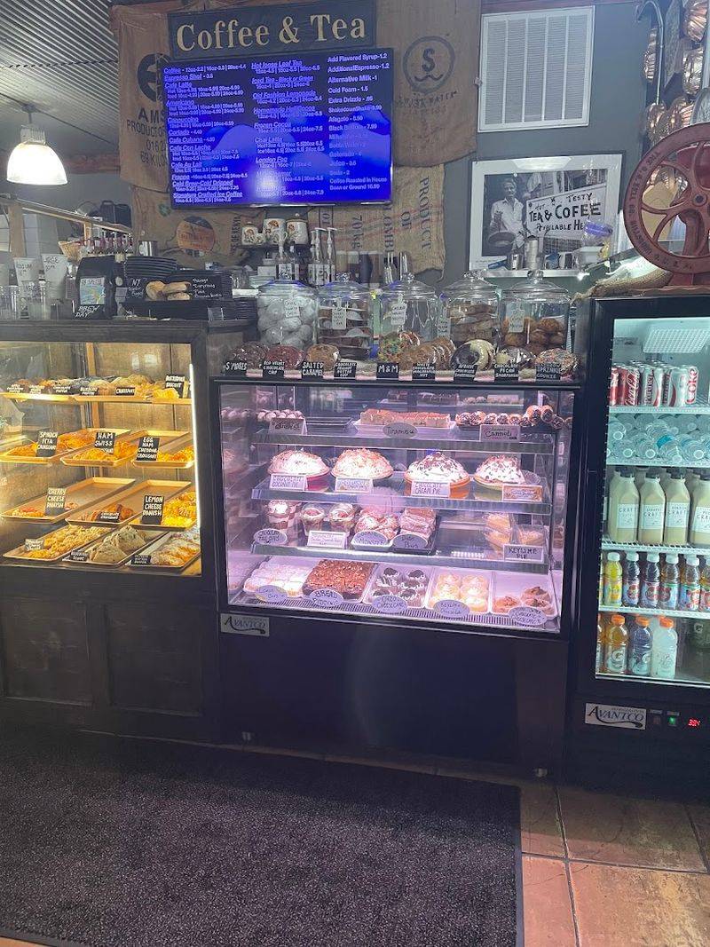 Sausage Gravy and Biscuits Worth Waking Up For