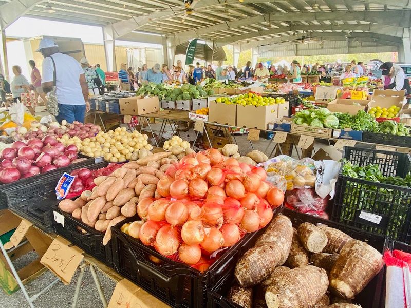 16 huge Florida flea markets you should visit 8 Lake County Farmers' and Flea Market - Eustis, Florida