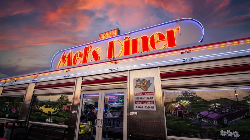 Mel's Classic Diner - Pigeon Forge, Tennessee