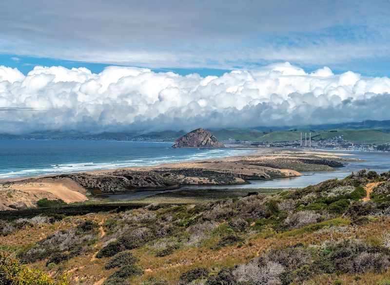 This Small California State Park Is Perfect For Letting Go Of Stress 14 Day Trips to Morro Bay: Two Relaxing Destinations in One