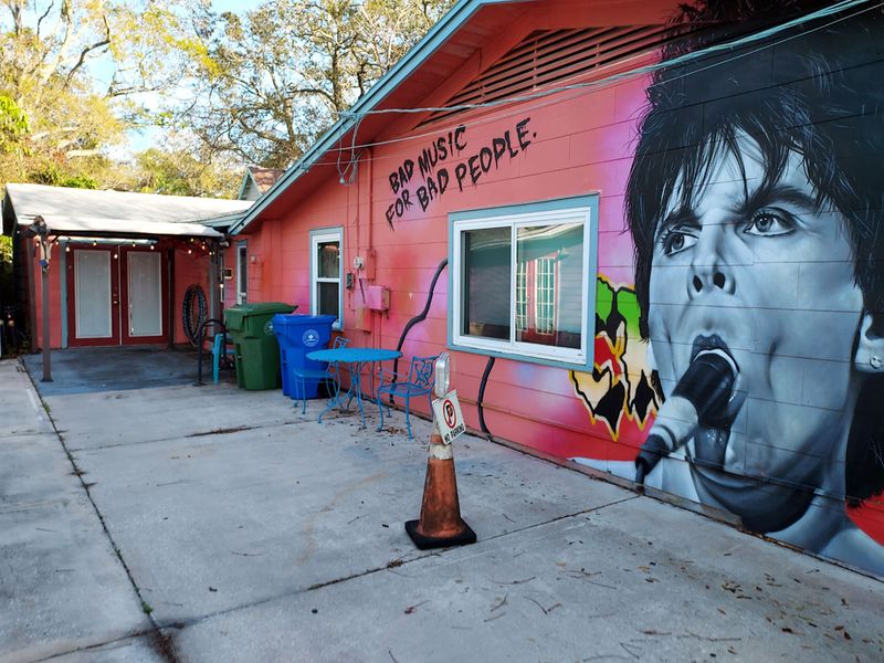 Motorworks Brewing: Cold Drinks in a Creative Neighborhood