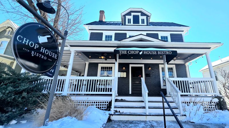 14 Virginia Diners and Fast Food Chains That Still Feel Like a Classic Road Trip Stop 15 Stoney's Restaurant - Luray, Virginia