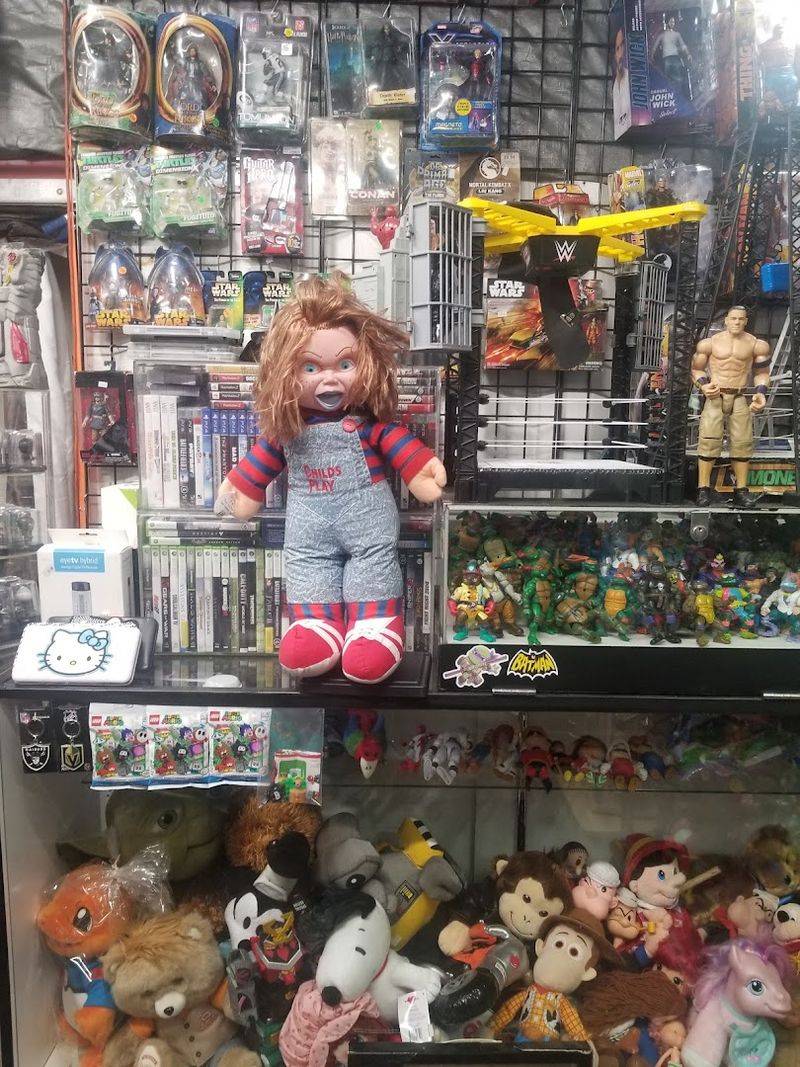 Toys, Collectibles, and Unique Souvenirs