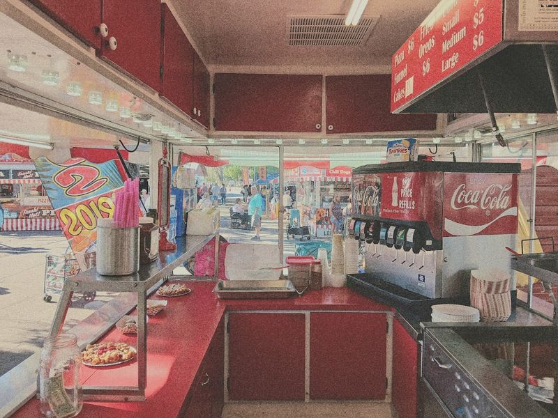 Food Vendors and Snacks That Keep You Fueled All Morning