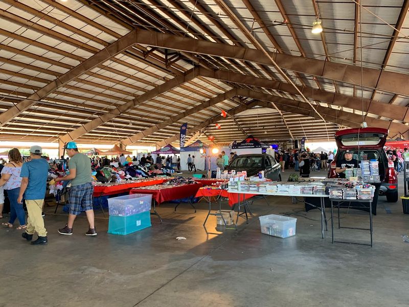 The Lively, Buzzing Atmosphere That Keeps You Energized All Day