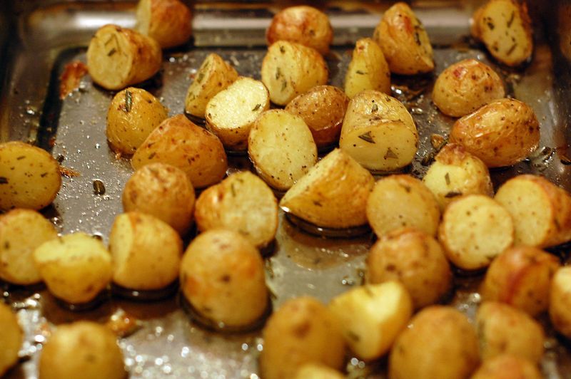 22 Foods That Often End Up in the Cart - Even Without Planning 10 Potatoes