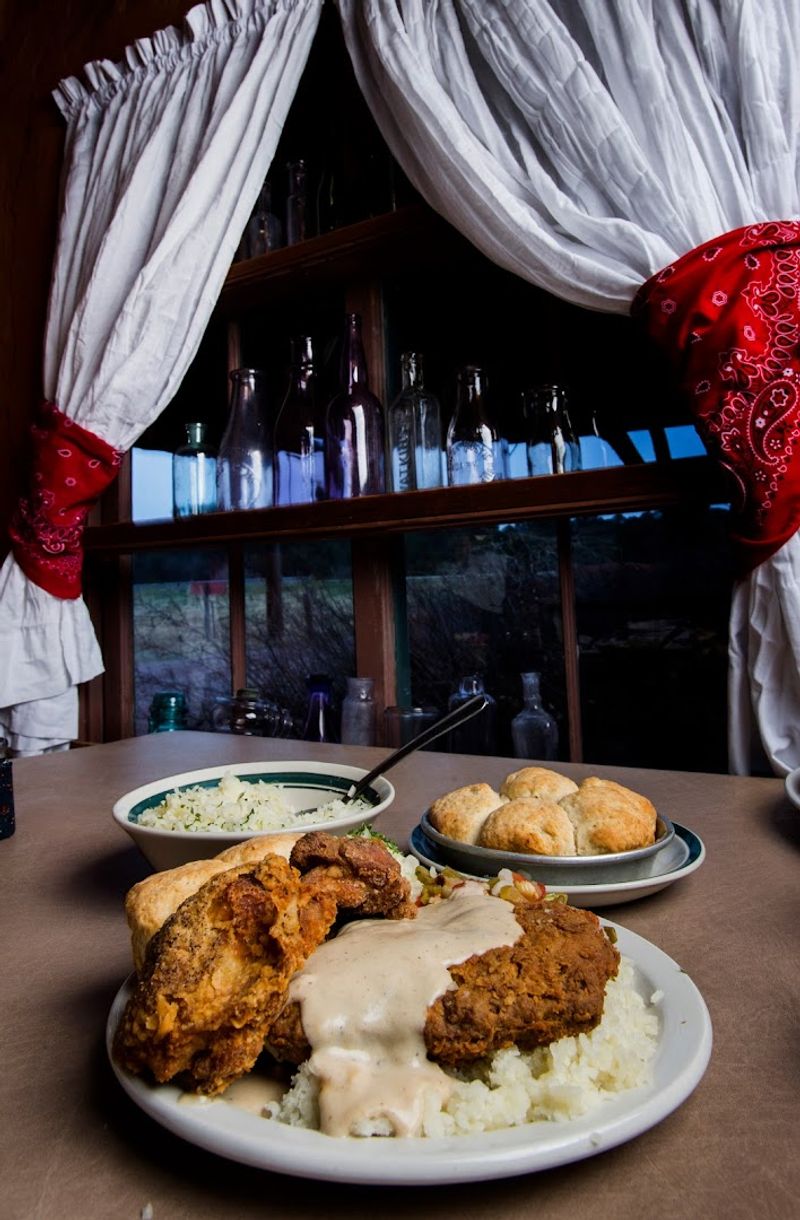 The Country Gravy Deserves Its Own Fan Club