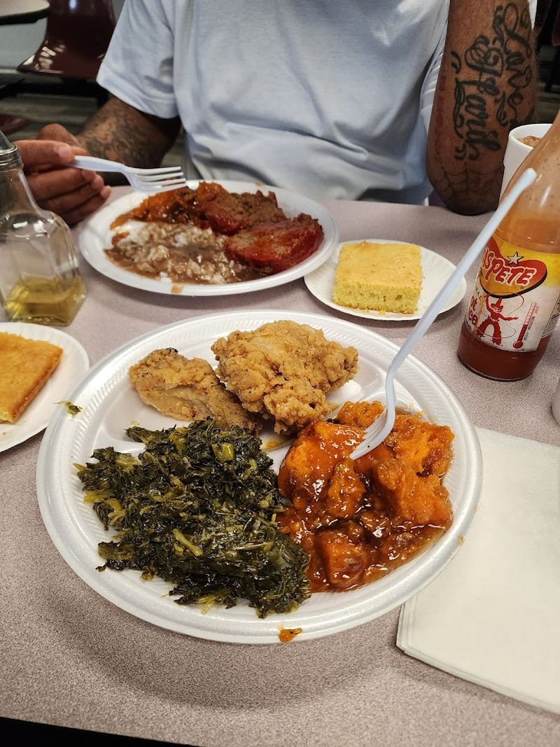 This Humble North Carolina Restaurant Serves Banana Pudding That's Worth Driving For 5 Collard Greens With That Smoky, Slow-Cooked Magic