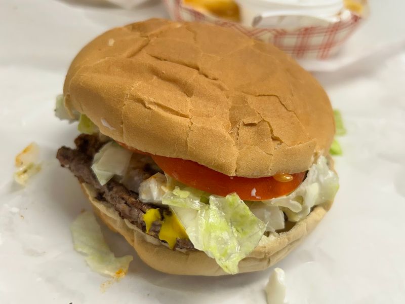 Burgers Made Fresh, Not Frozen