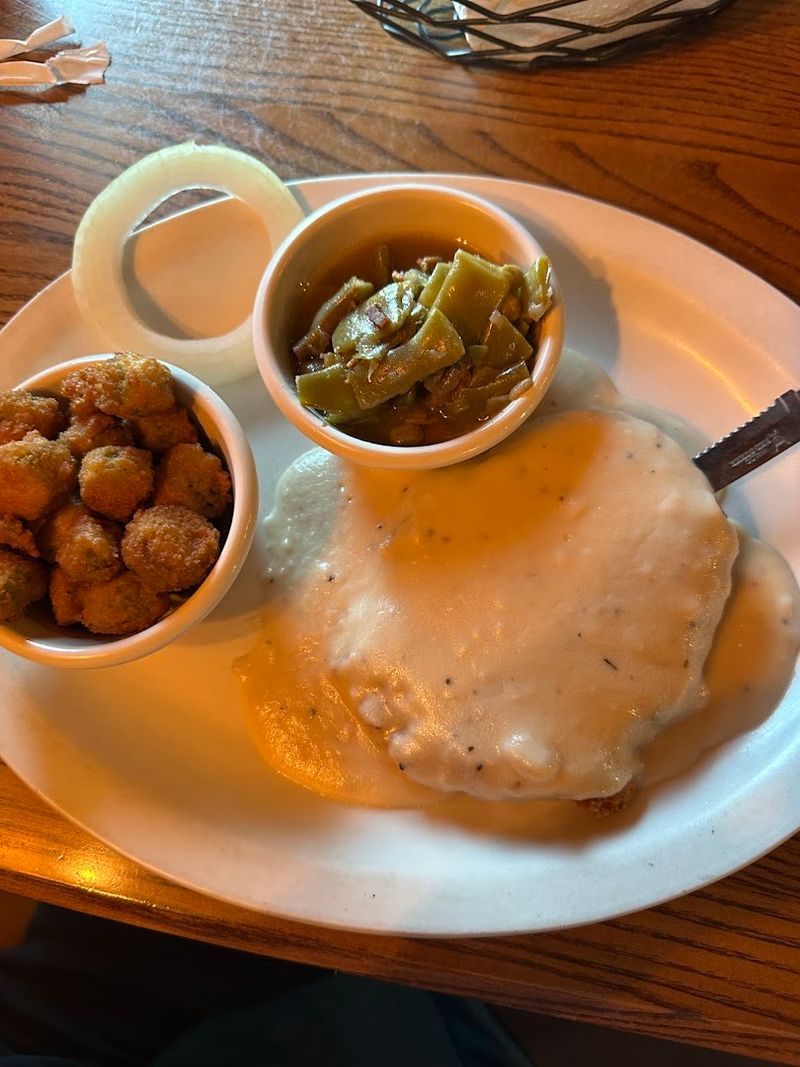 Country Fried Steak: A Tennessee Tradition on Every Plate