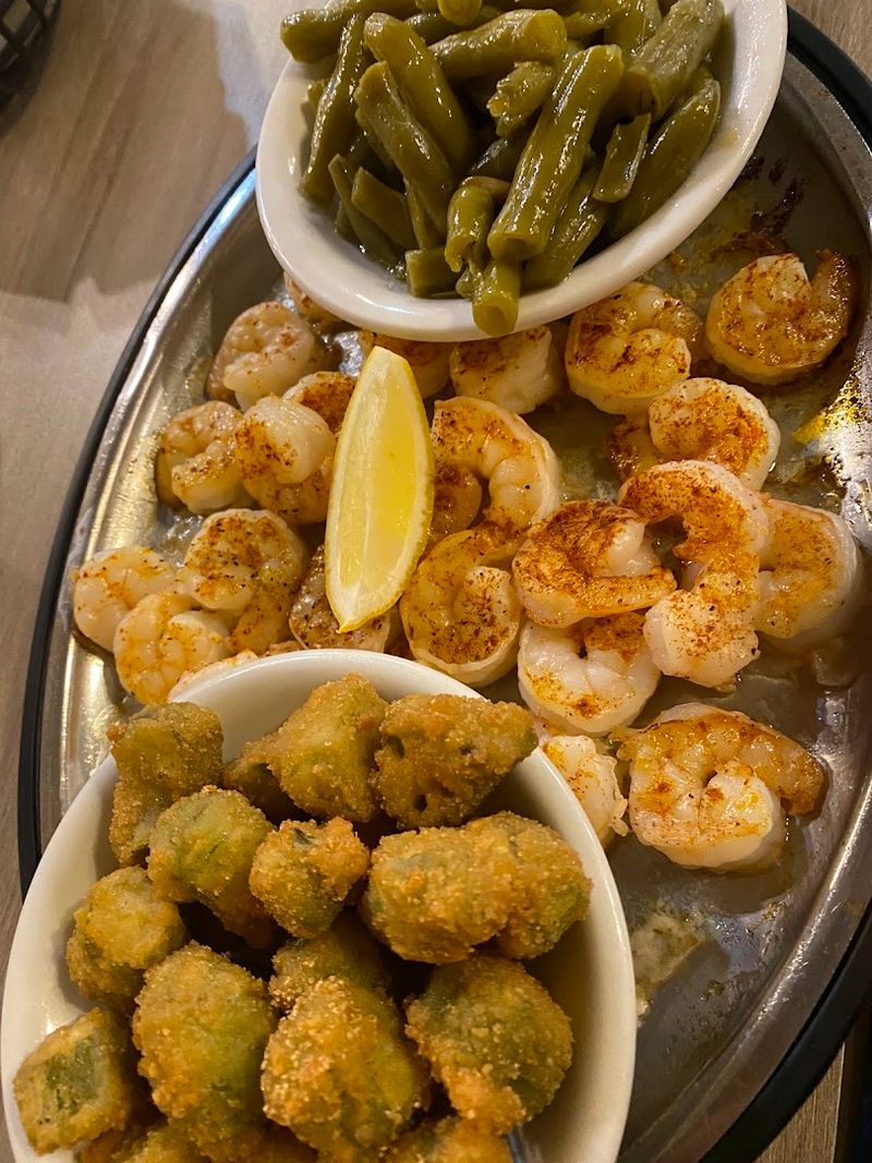 Fried Oysters, Scallops, and Shrimp: The Full Seafood Lineup