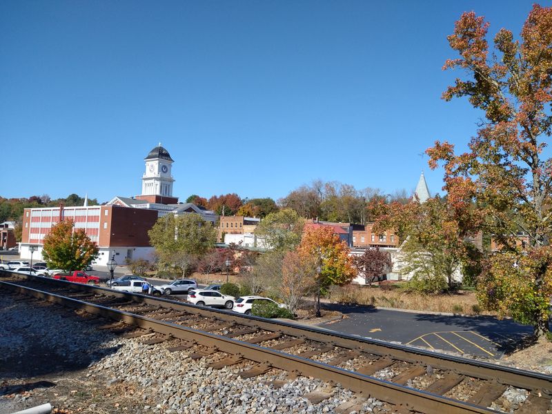 Proximity to Johnson City Adds Big-City Convenience