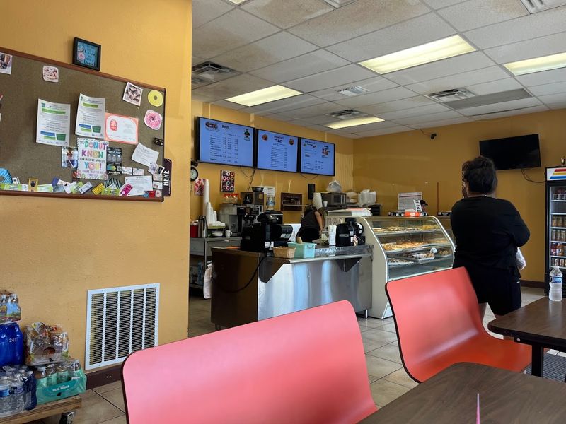 Early Hours That Reward the Morning Crowd