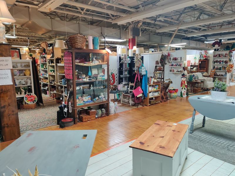 Vintage Clothing and Textile Finds Worth Digging For