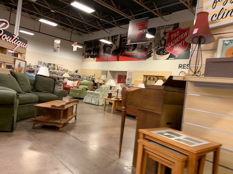Furniture Displayed Like a Real Showroom