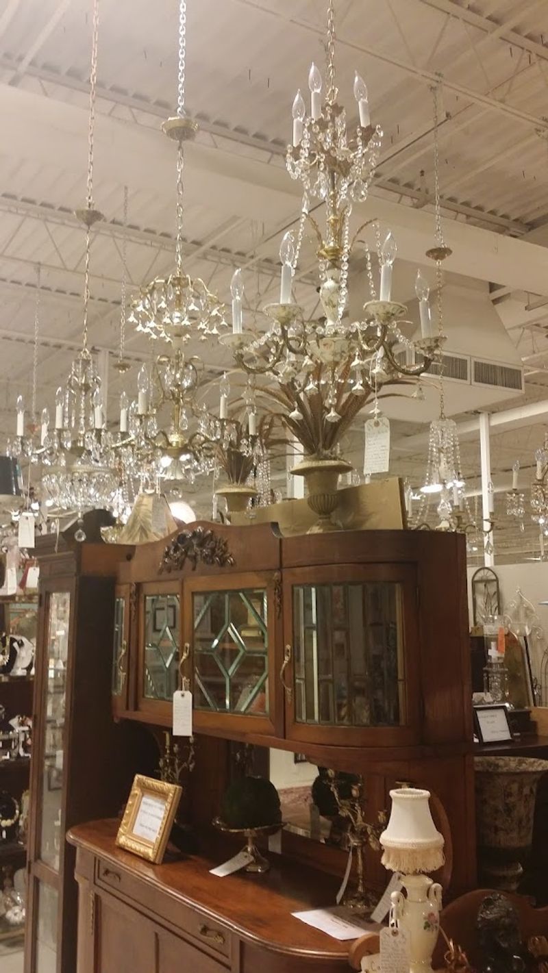 Vintage Jewelry Worth Every Second of the Search