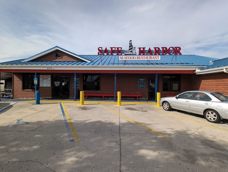 Safe Harbor Seafood Restaurant - Atlantic Beach, Florida
