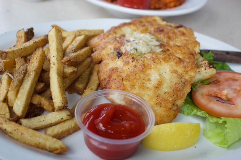 Garlic Brothers Restaurant and Bar - Stockton, California
