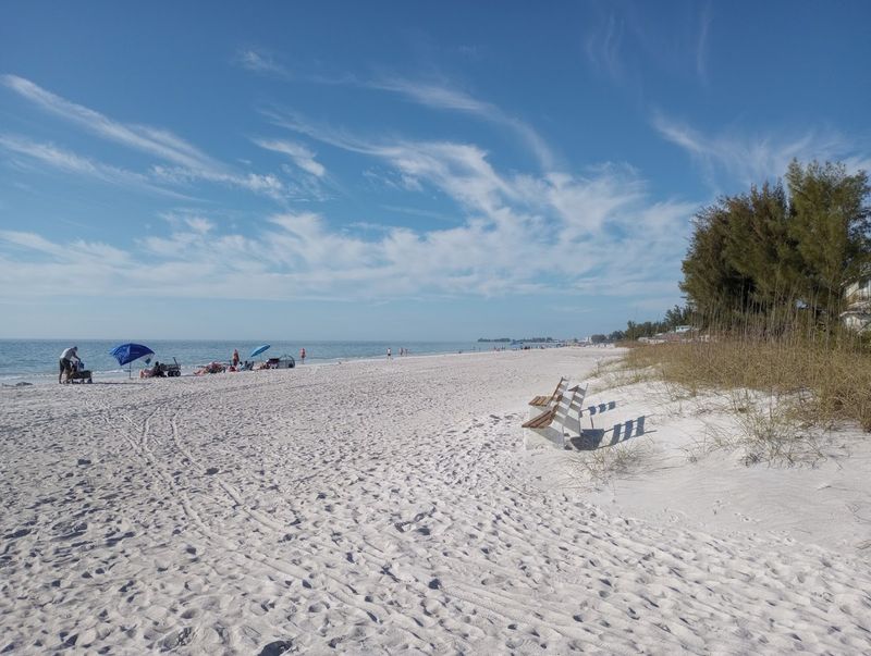 Florida Islands That Feel Far Removed From Everyday Life 12 Anna Maria Island - Florida