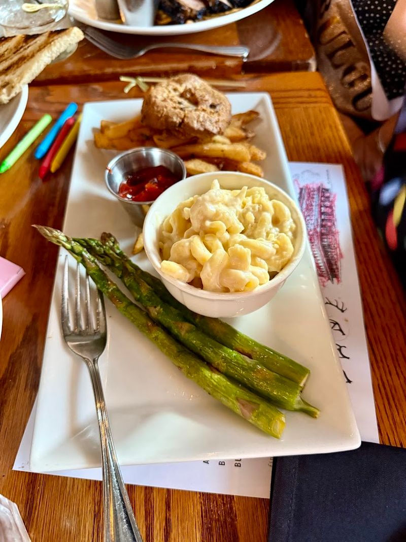 A Kid-Friendly Menu That Parents Will Appreciate