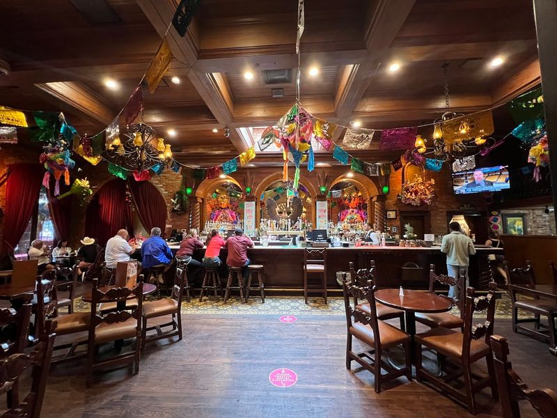 This Texas café is known for its incredible enchiladas 13 Friendly Staff That Make You Feel at Home