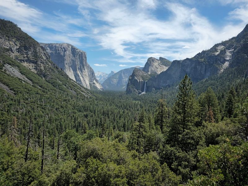 Tunnel View - Wawona Rd, California