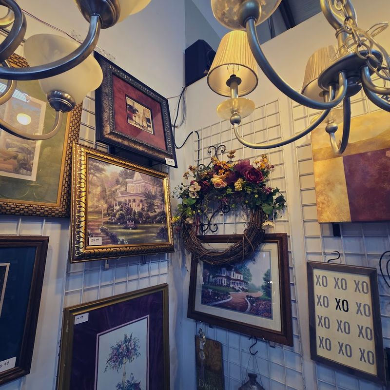 This Huge Thrift Store In Tennessee Takes Nearly A Full Day To See 7 Home Decor Items to Refresh Any Room