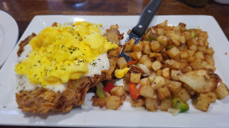 Chicken Fried Steak That Delivers the Goods